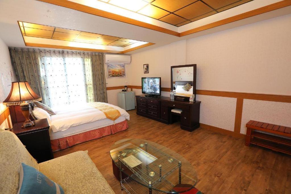 First Place B&B Hualien Extérieur photo